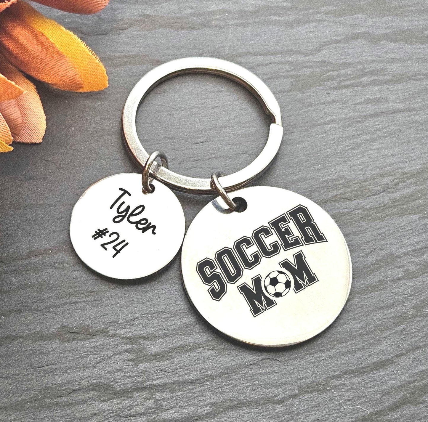 Personalized Soccer Mom or Dad keychain Key Ring Gifts parents sports mom custom keychain soccer lover gift key sports fan keychain soccer